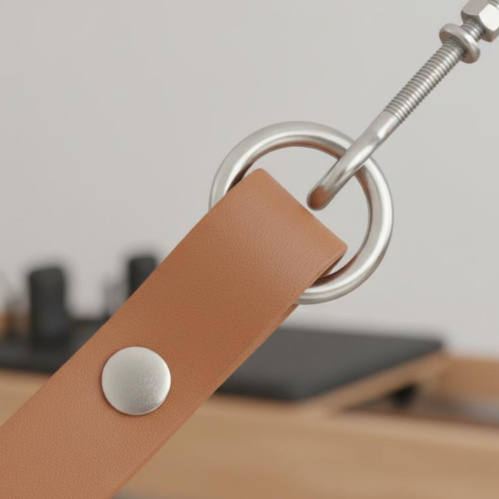 Reformer Double Loop Strap Adj - Pilates & Yoga Unleashed Studio 评论和价格